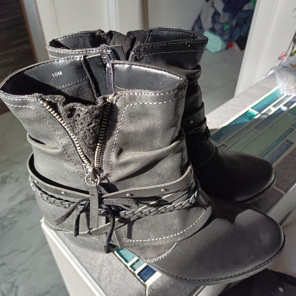 Stylish Black Ankle Boots for Women